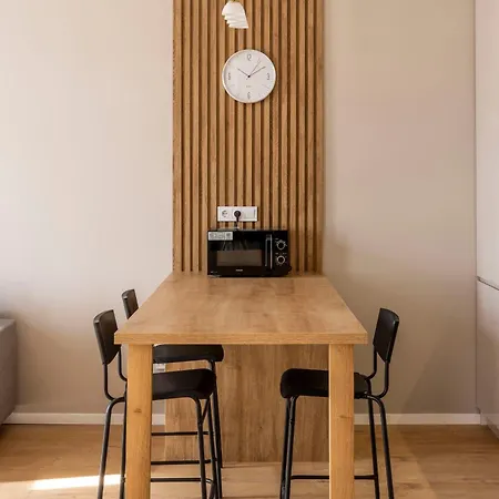 Exclusive N' Spacious Elizabeth